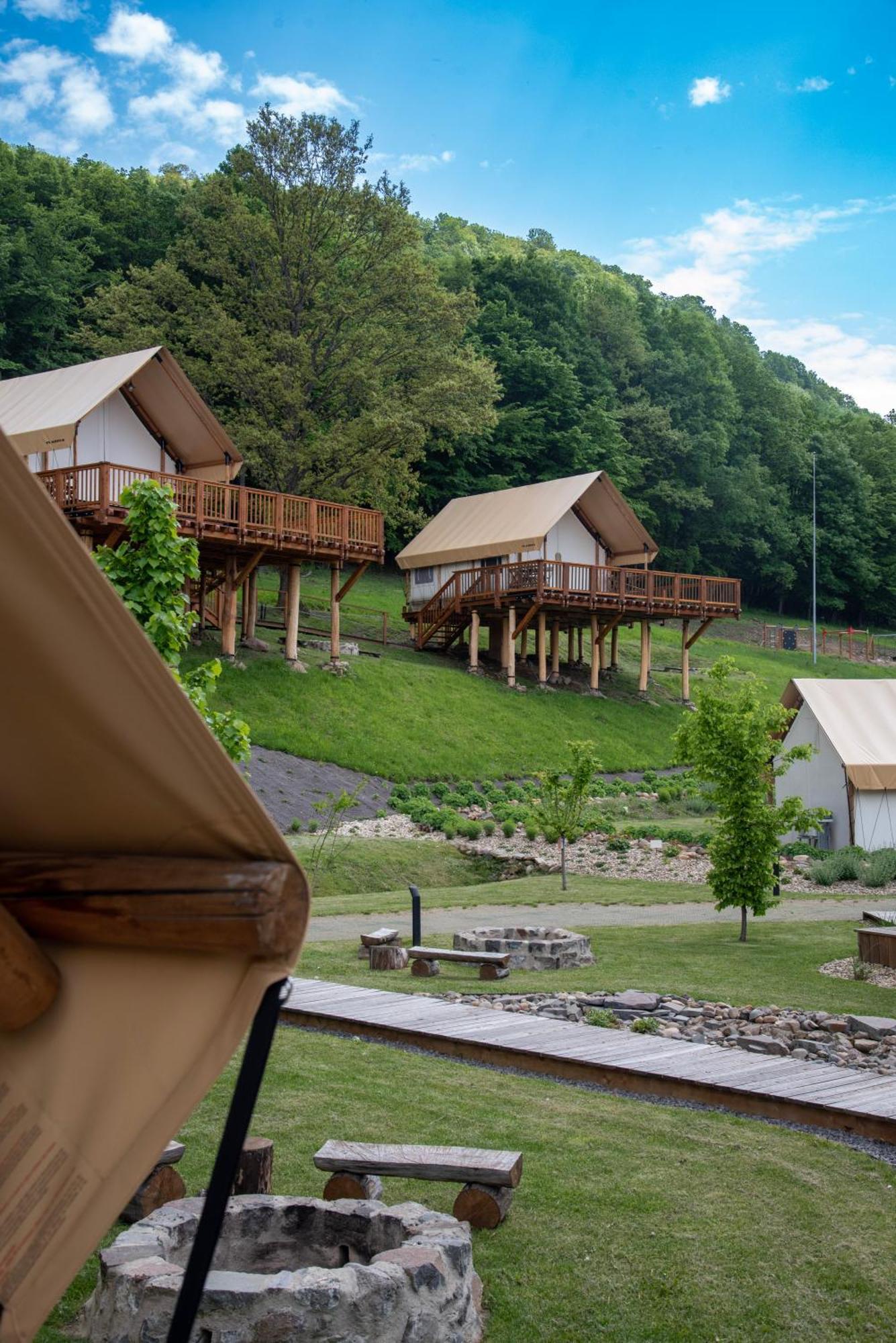 ForRest Glamping Hotel Banská Štiavnica Eksteriør billede