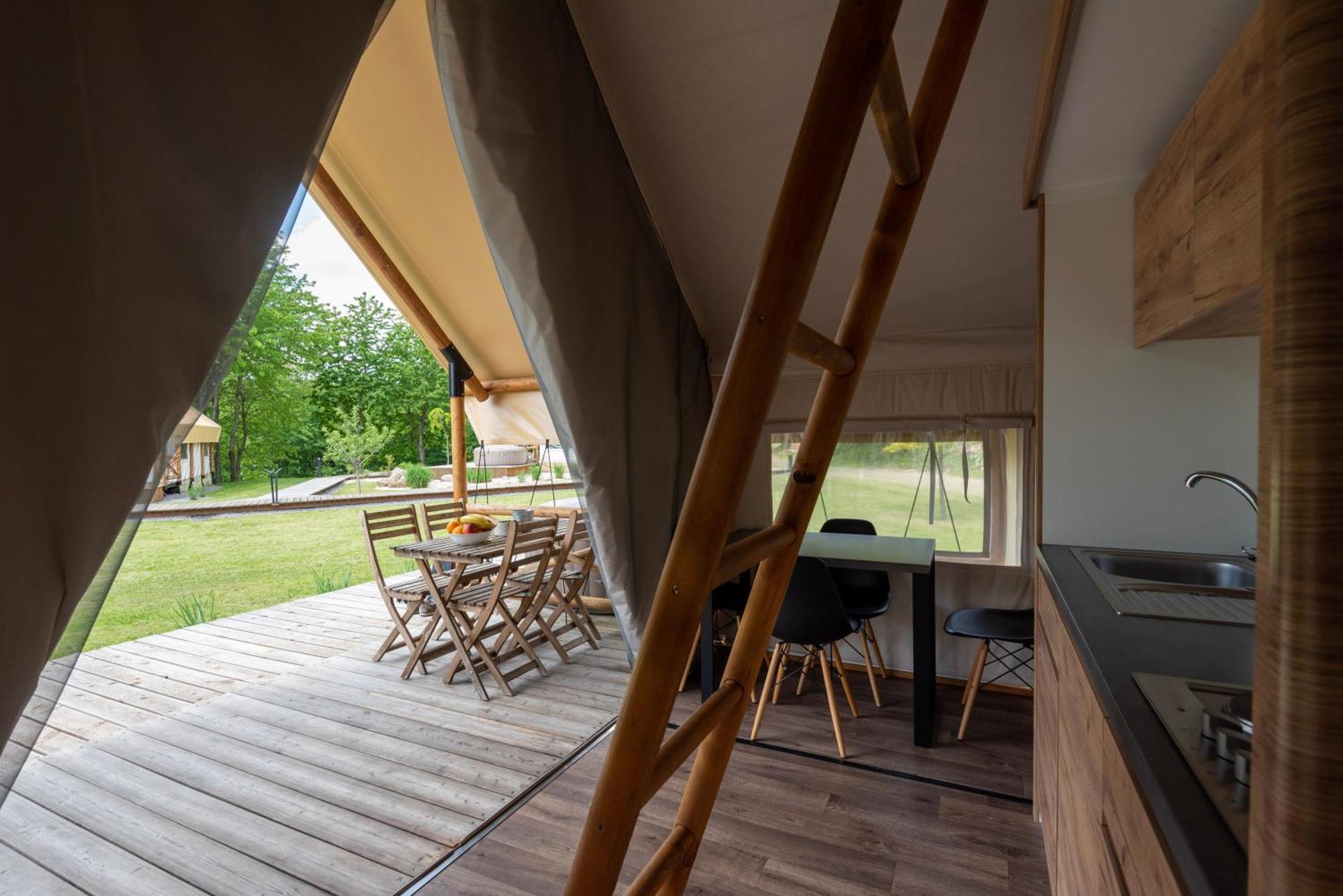 ForRest Glamping Hotel Banská Štiavnica Eksteriør billede