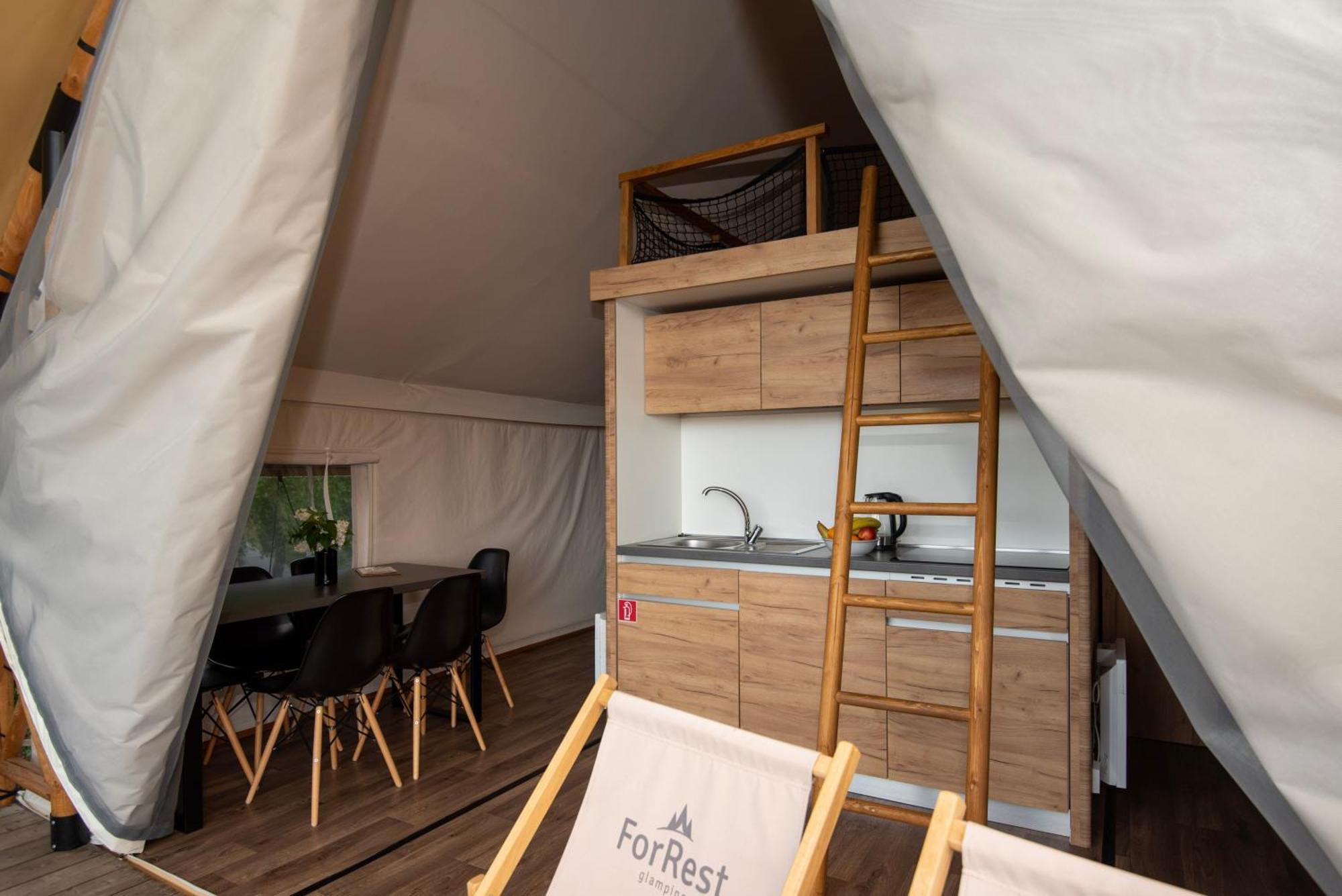 ForRest Glamping Hotel Banská Štiavnica Eksteriør billede