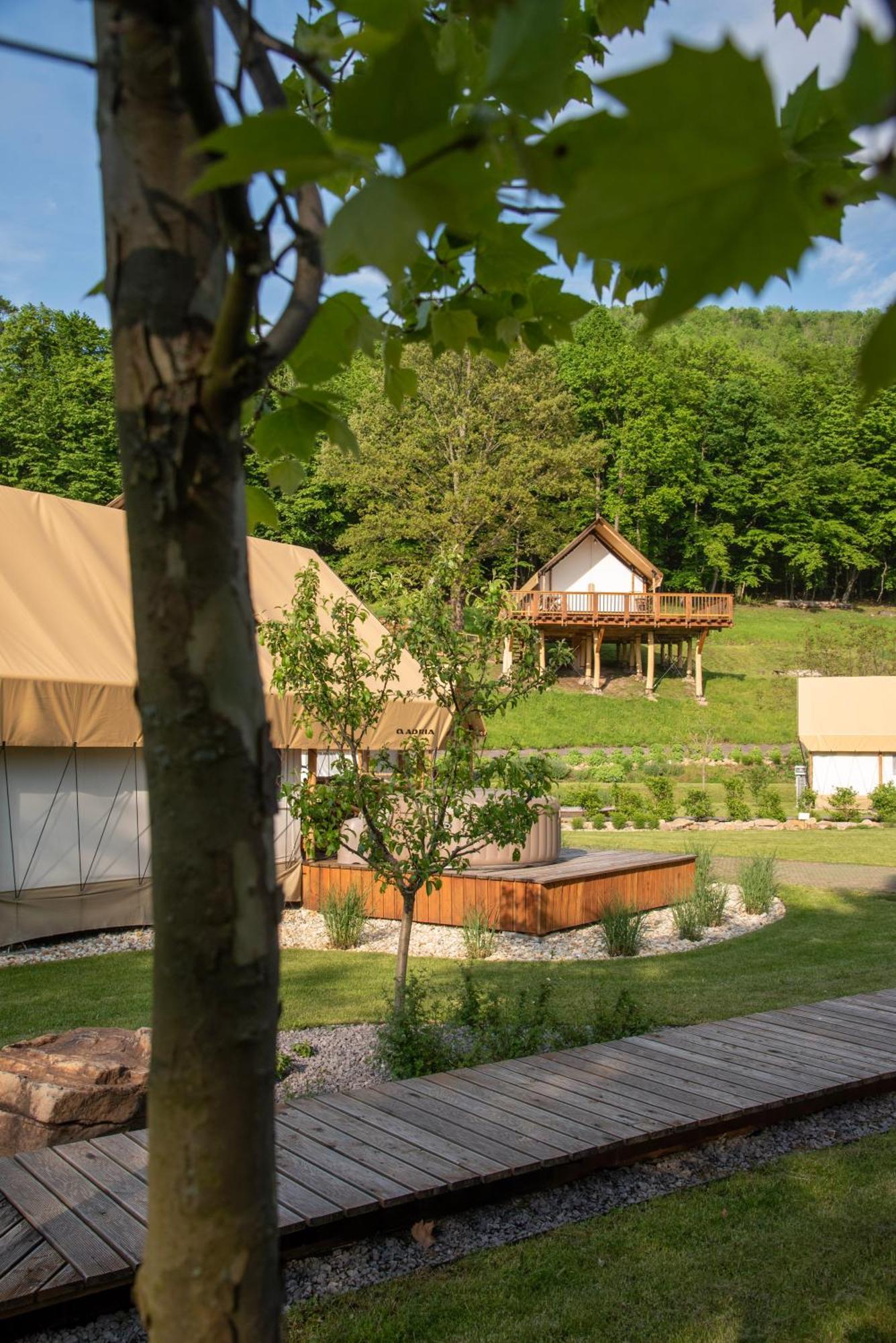 ForRest Glamping Hotel Banská Štiavnica Eksteriør billede
