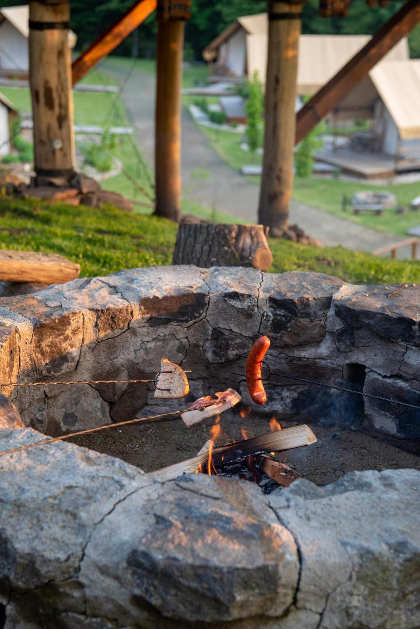 ForRest Glamping Hotel Banská Štiavnica Eksteriør billede